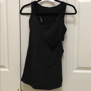 Black Lululemon workout top